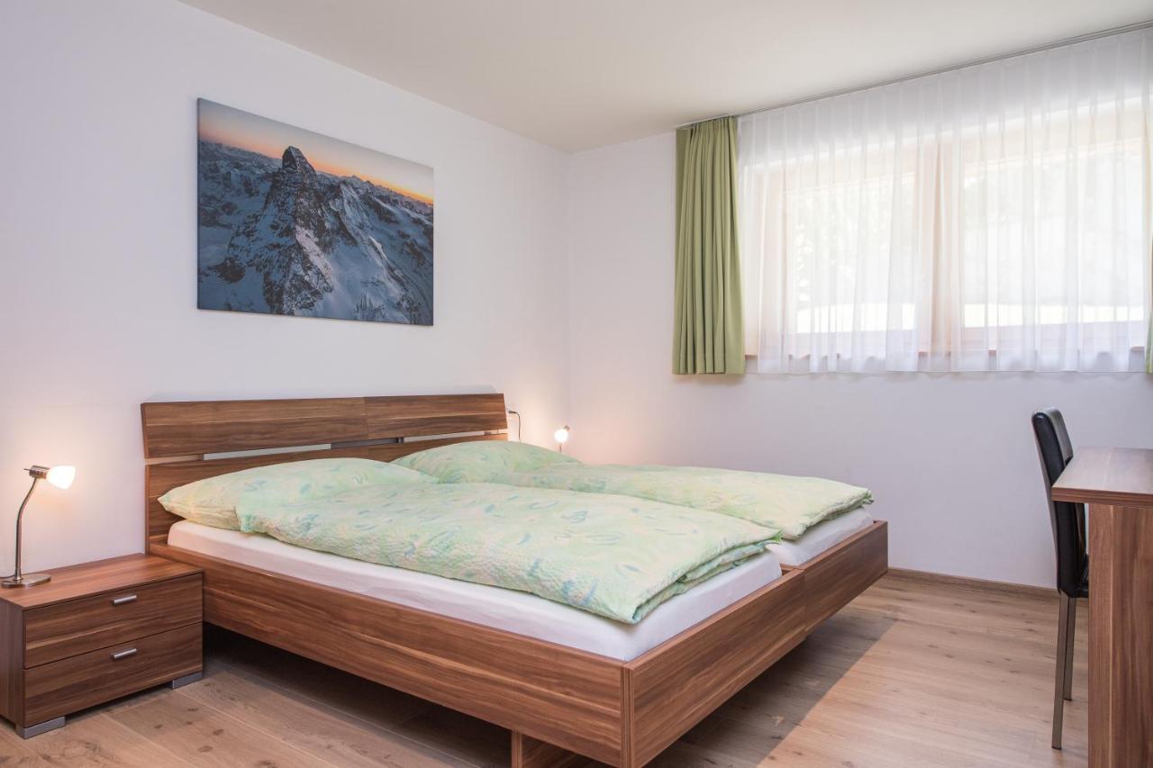צרמט Ferienhaus Casa Luna מראה חיצוני תמונה